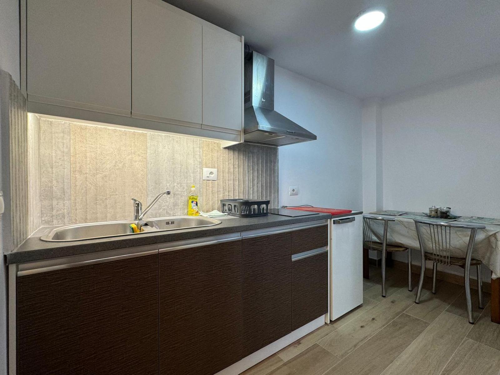 Sulozeqi Apartments Ksamil Exterior foto